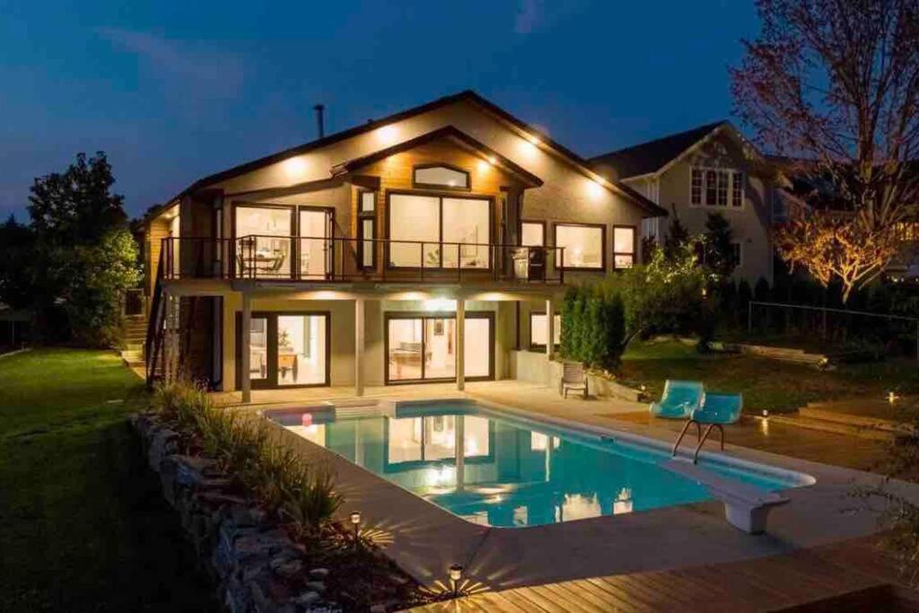 Luxurious 5 Bedroom House With Pool & Sauna West Kelowna Extérieur photo